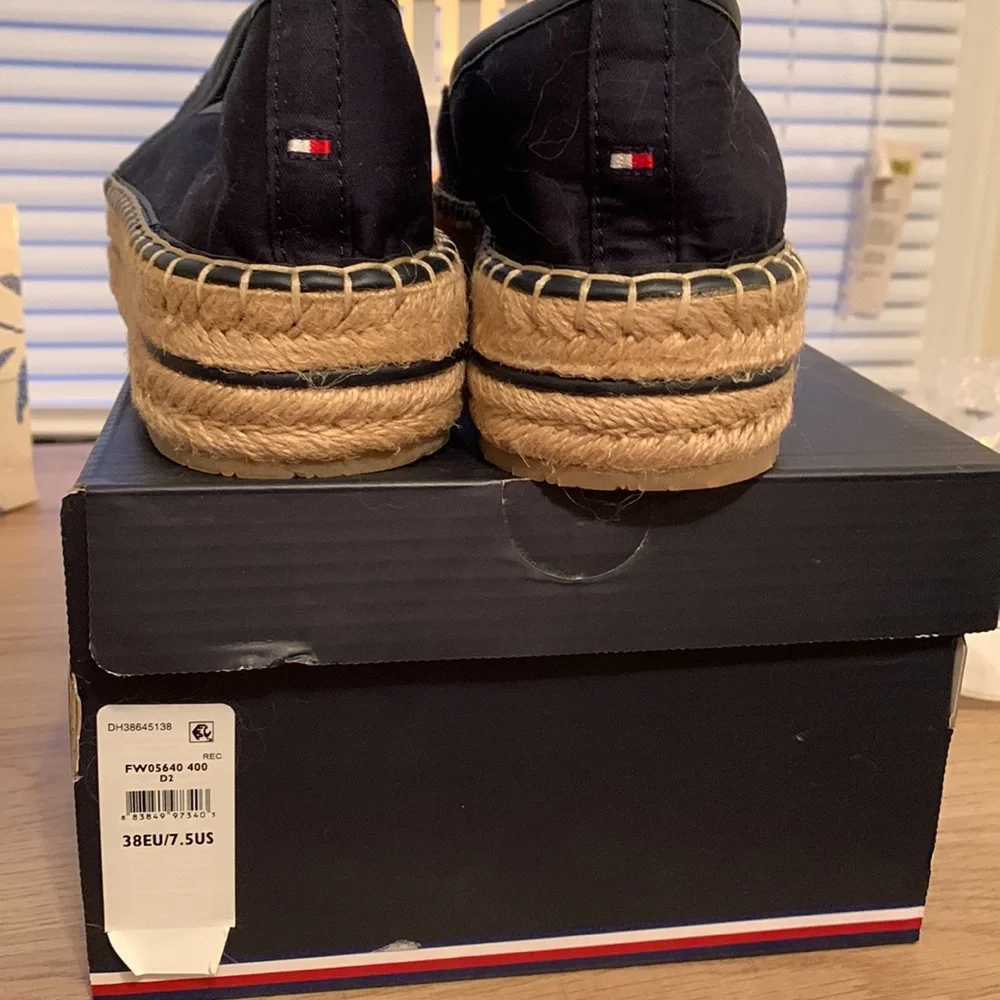 Tommy Hilfiger Navy Platform Espadrilles size 7.5 - Picture 4 of 6